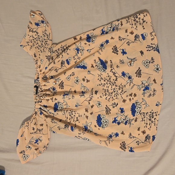 Off the shoulder top - Picture 1 of 1